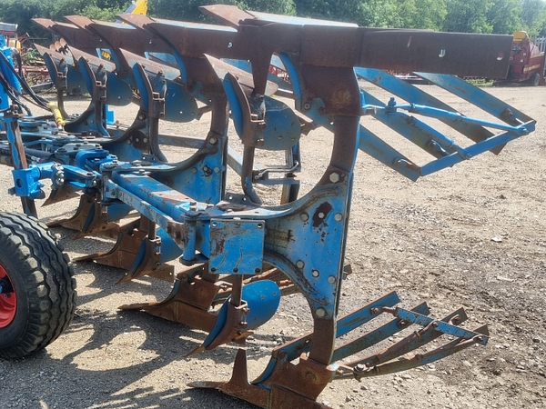 Chris Atkin & Son Ltd - Lemken DL 120V